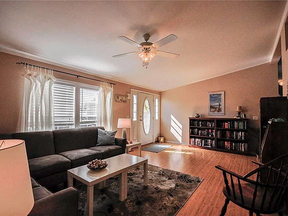 5th image of 35021 Salem Ct