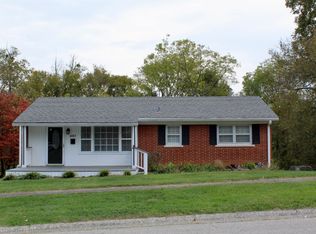 405 College Park Dr, Frankfort, KY 40601