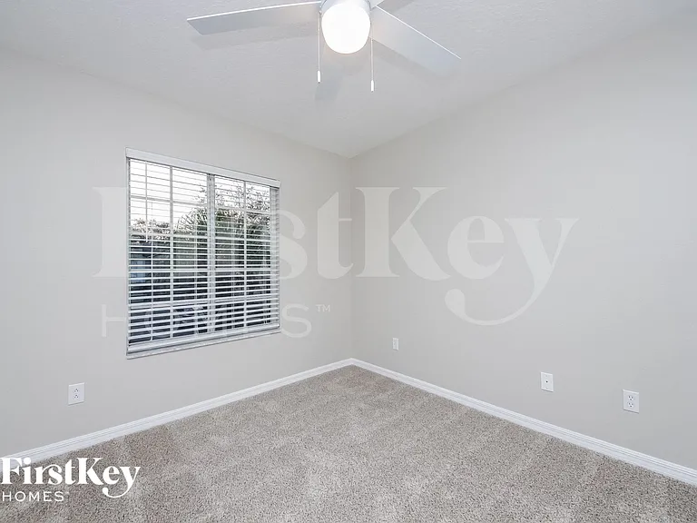 1961 Portcastle Cir — Photo 9