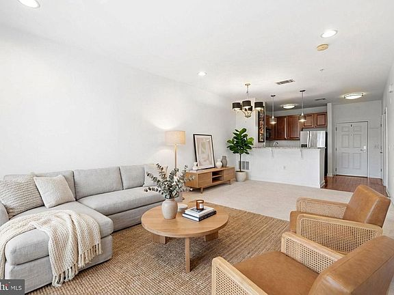 5th image of 200 W Elm St Suite 1112