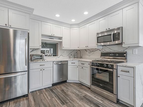 2nd image of 1407 Doolittle Dr #1407