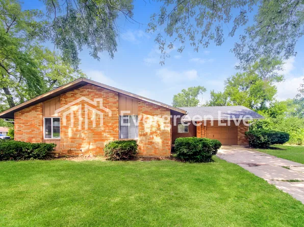 2137 Fairhaven Dr, Indianapolis, IN 46229