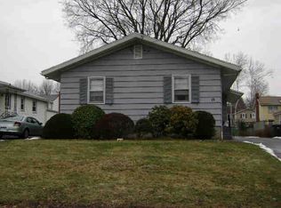 19 Goodwin Ave, Wethersfield, CT 06109