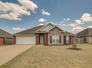 1309 Silent Grove Rd, Springdale, AR 72762