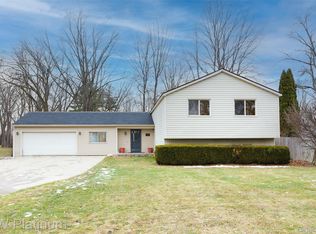 185 Michelson Rd, Rochester Hills, MI 48307