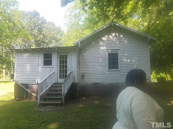 5th image of 1345 Weldon Ave