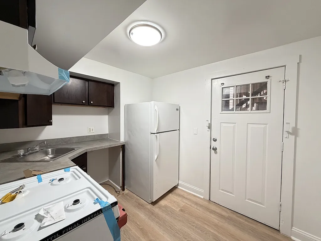 2919 W George St — Photo 4