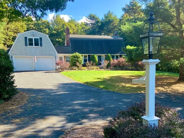 501 County Rd, Bourne, MA 02532