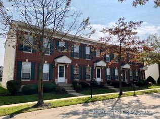 851 Boardwalk Springs Pl, O'Fallon, MO 63368