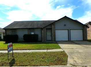 6910 Grant Dr, Richmond, TX 77469