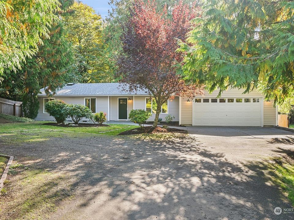 1st image of 20461 Stephen Drive NE