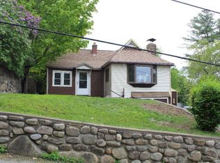 87 Santanoni Ave, Saranac Lake, NY 12983