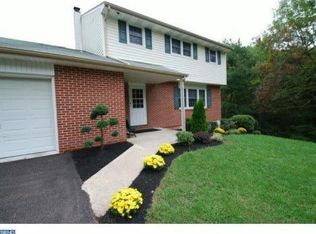 1198 Randy Dr, Pottstown, PA 19464