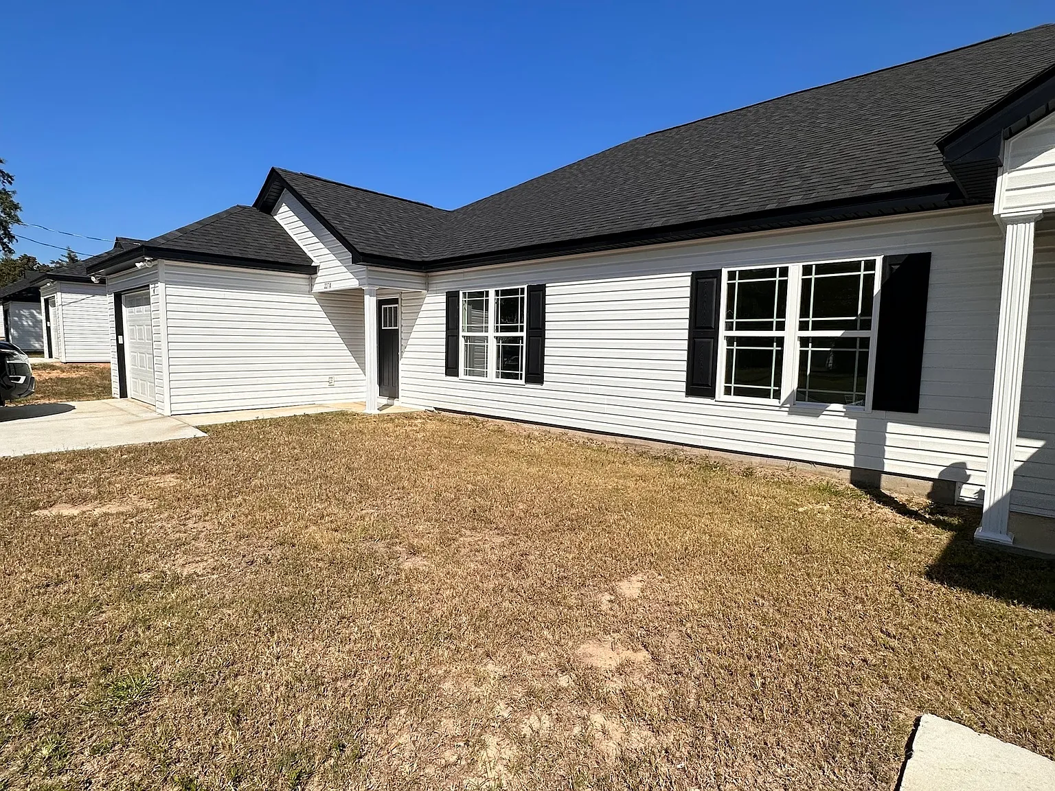 3 bed, 1501 sqft, $1,850 — Photo 1