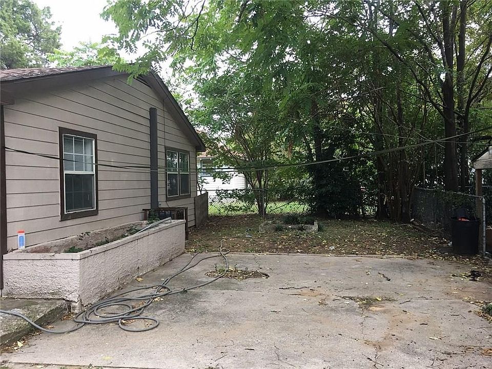 2nd image of 519 Colonial St