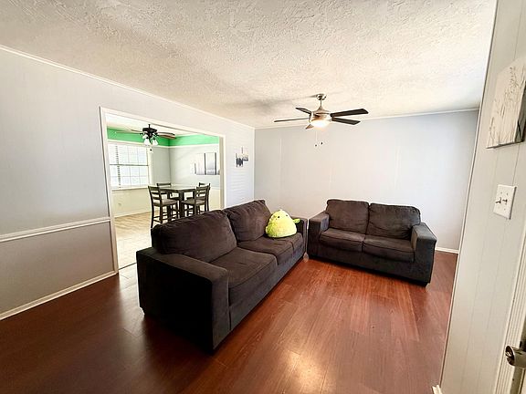 2nd image of 110 Sowescor St
