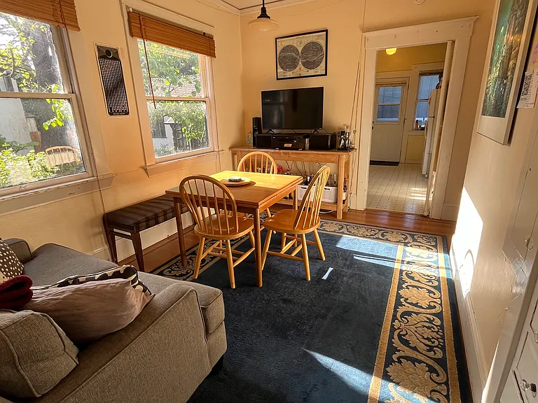 2722 Russell St #2720 — Photo 10