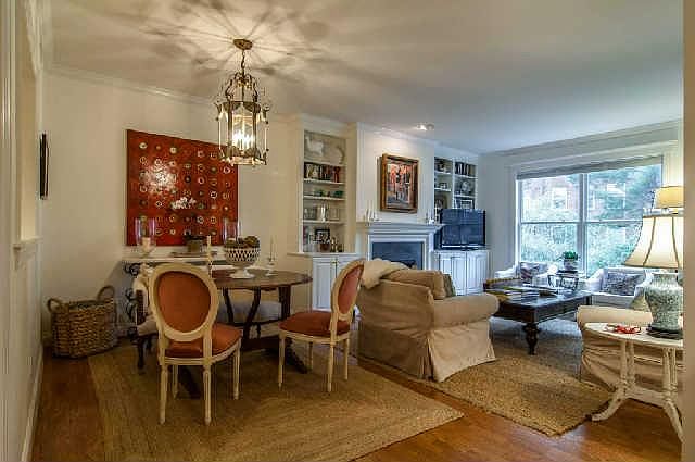 1st image of 4040 Woodlawn Dr Unit 22