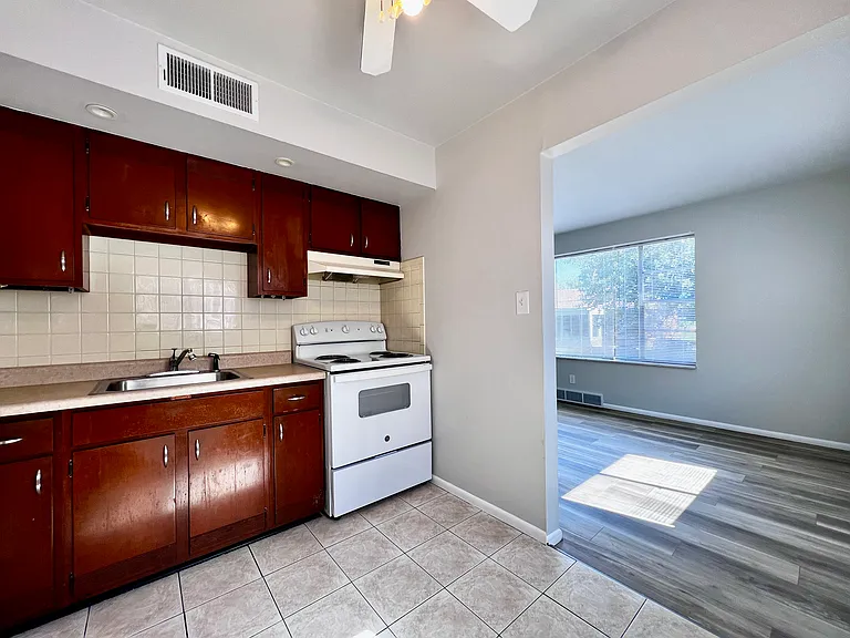 4109 Germania St #1H — Photo 1