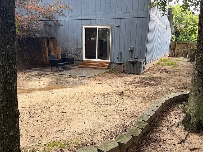 914 Tokalon Ct — Photo 16