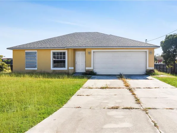210 Mossrosse ST, FORT MYERS, FL 33913