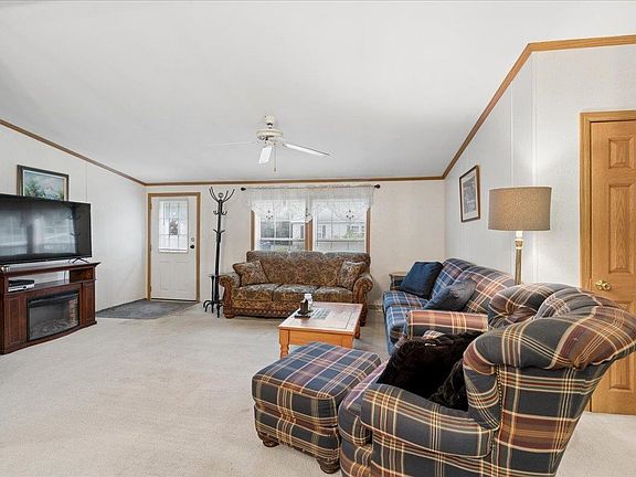 4th image of 68 Stacey Drive
