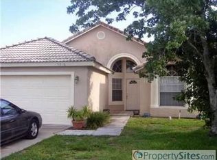 9216 Valencia Palm Dr, Orlando, FL 32825