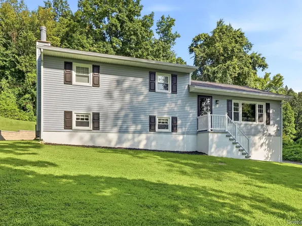 8 Brothers Road, Poughquag, NY 12570