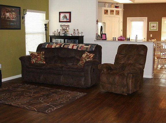 3rd image of 103 Glacier Ct