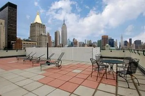 Sold by Corcoran | media 6