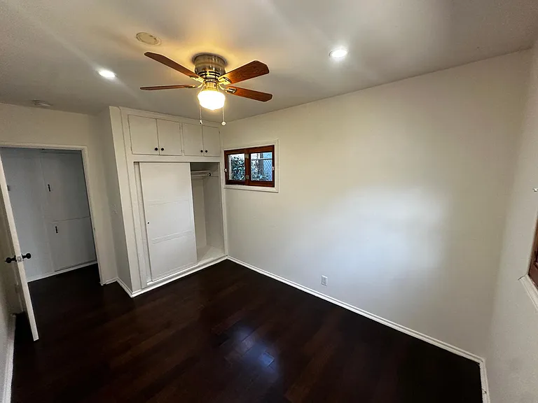 1177 N Hoover St #3/4 — Photo 23