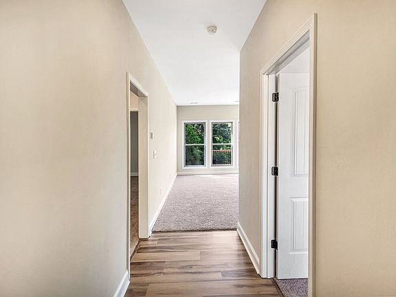 3rd image of 333 Oliver Rd