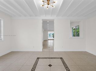 933 S Northlake Dr #A, Hollywood, FL 33019