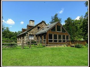 902 Cedar Dr, Newton, NJ 07860