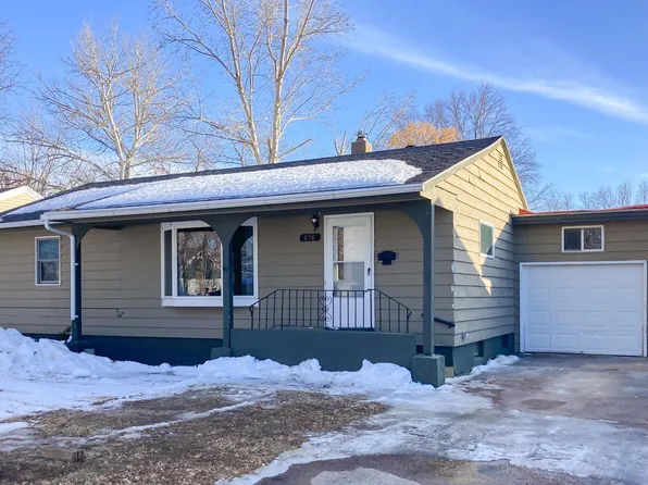 876 13th St SW, Huron, SD 57350