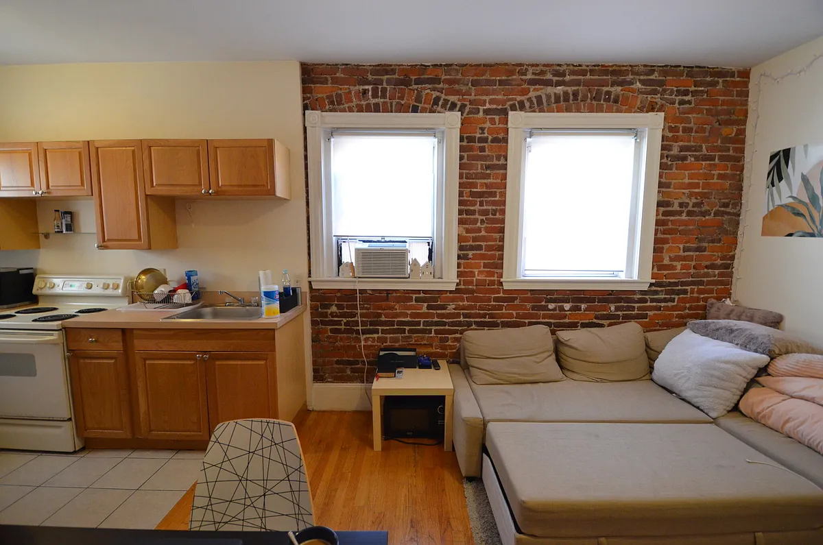 Building Photo - 13 Haviland St #6