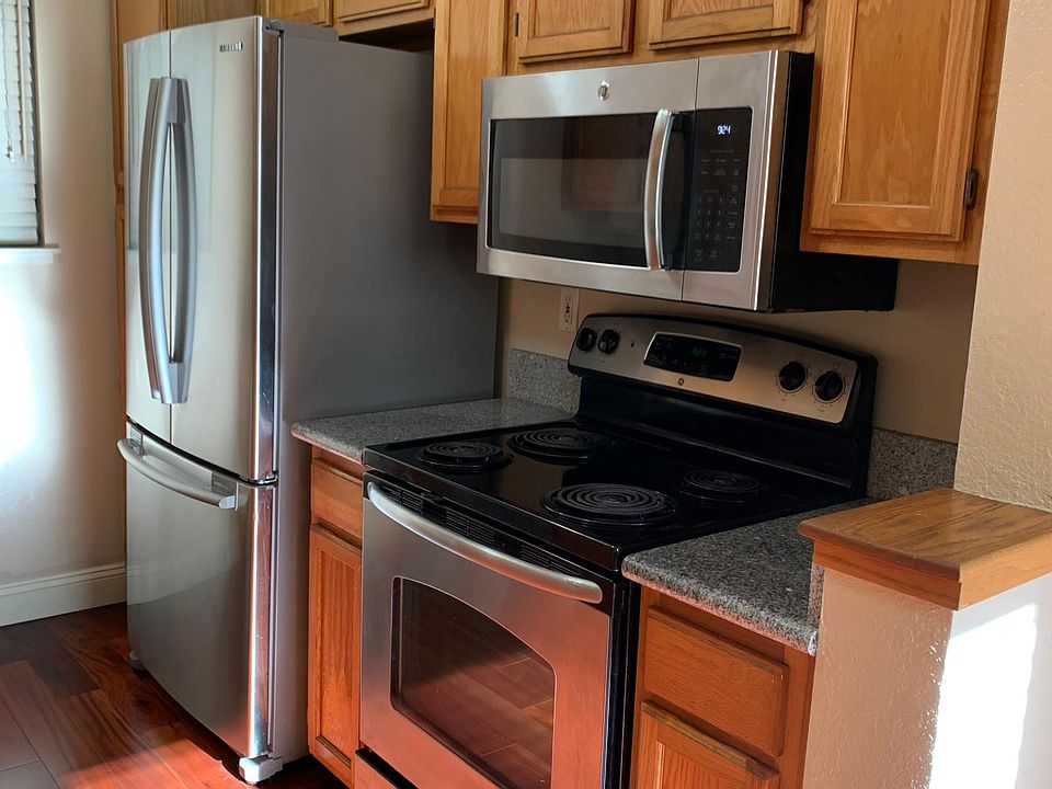 1st image of 51 Pelican Ln #51