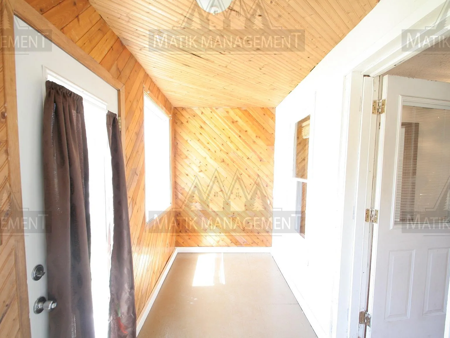 4 bed, $1,850 — Photo 3