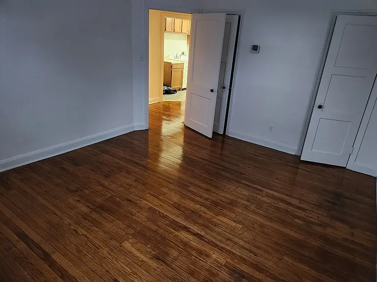 6104 Maylane Dr — Photo 7