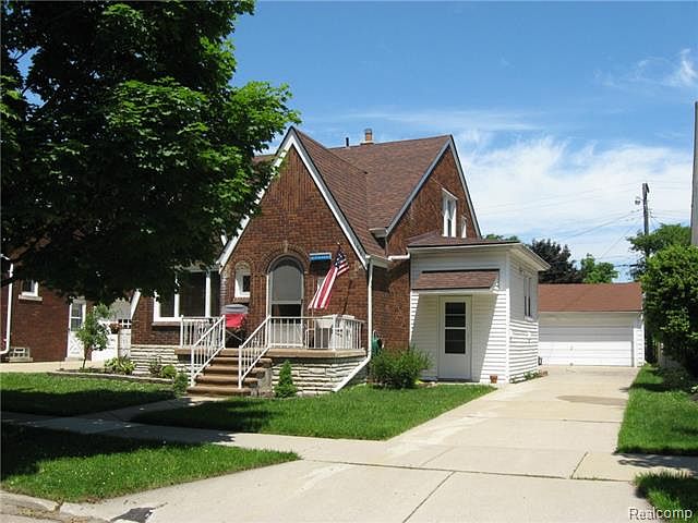 1st image of 1756 Superior Blvd