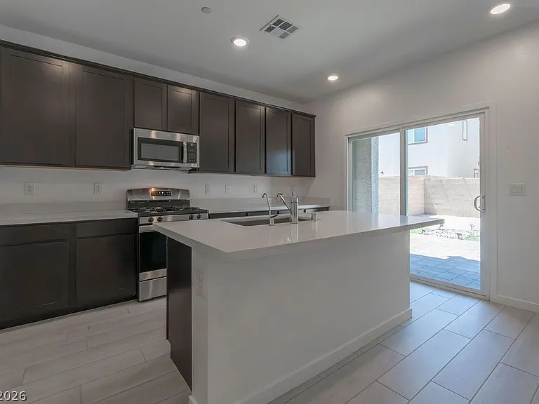 621 Camilla Creek St — Photo 6
