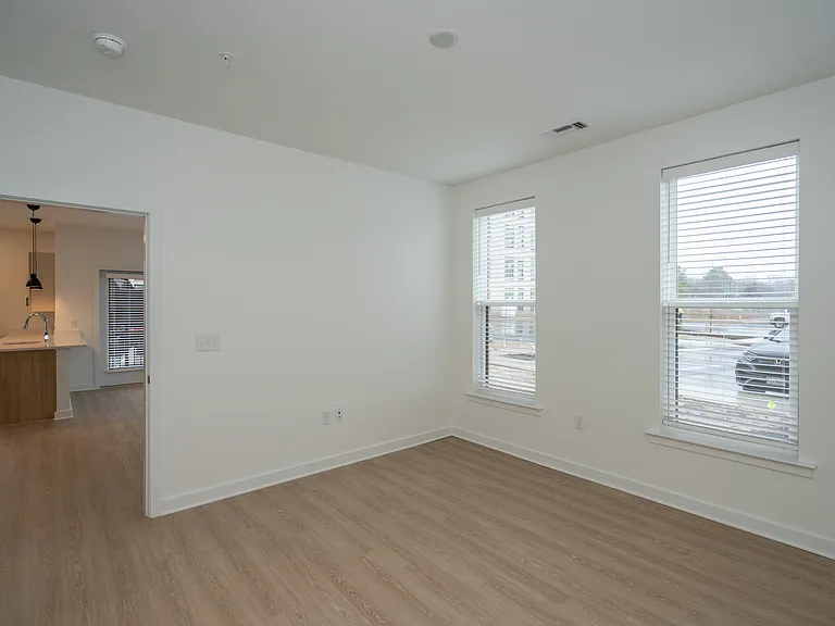 Wrighthaven Square Apartments — Photo 68