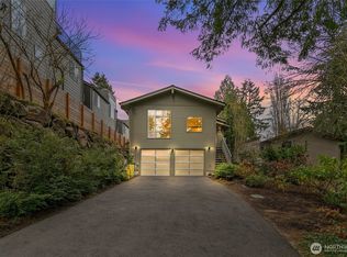 11814 31st Pl NE #1, Seattle, WA 98125