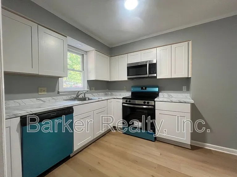 714 Carolina Ave — Photo 4
