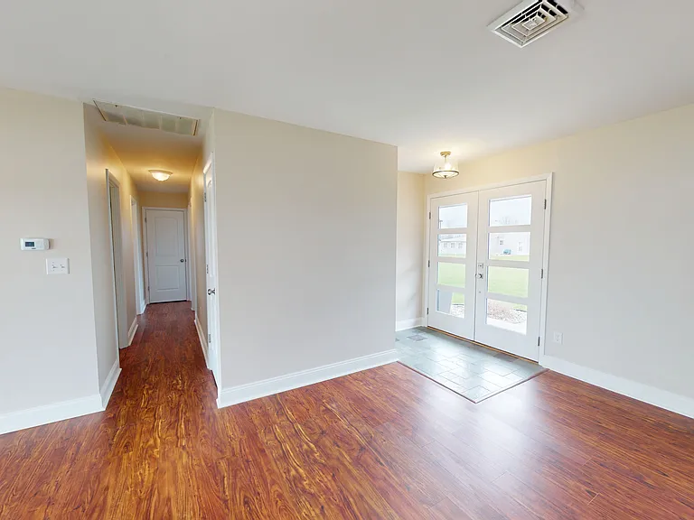 940 E Hickory Grove Rd — Photo 20