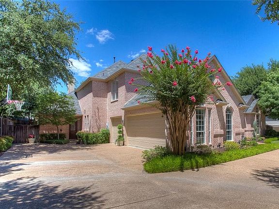 3rd image of 6432 Elm Crest Ct