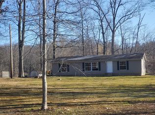 14539 Rider Rd, Burton, OH 44021