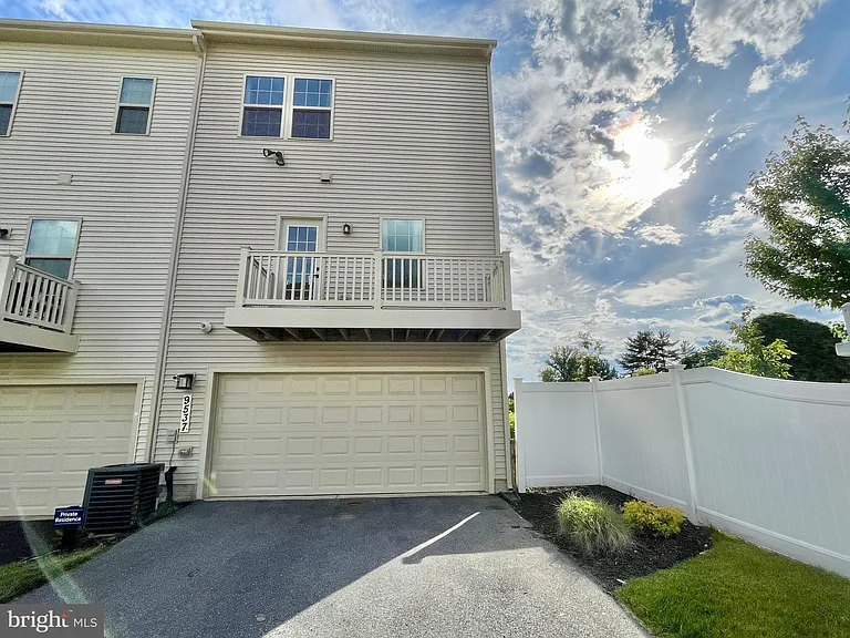 9537 Tall Oaks Rd — Photo 50