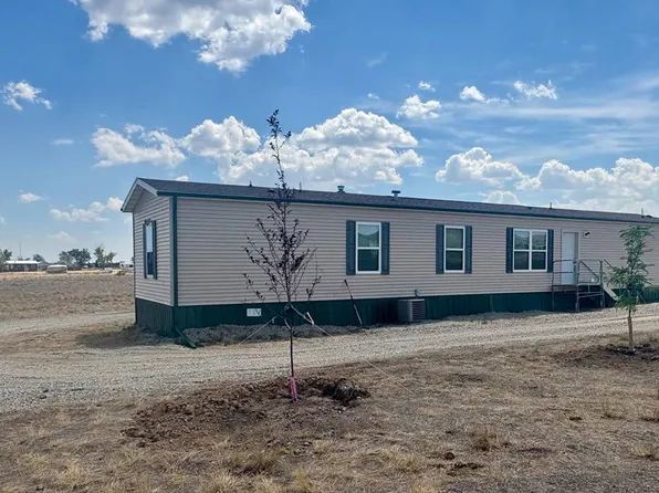 109 Pierson St, Kaycee, WY 82639