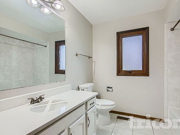 5th image of 6613 157th St